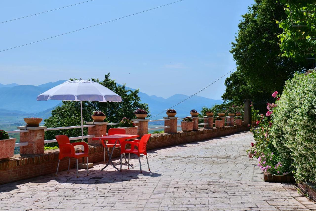 Saranda Landscape Villa ภายนอก รูปภาพ